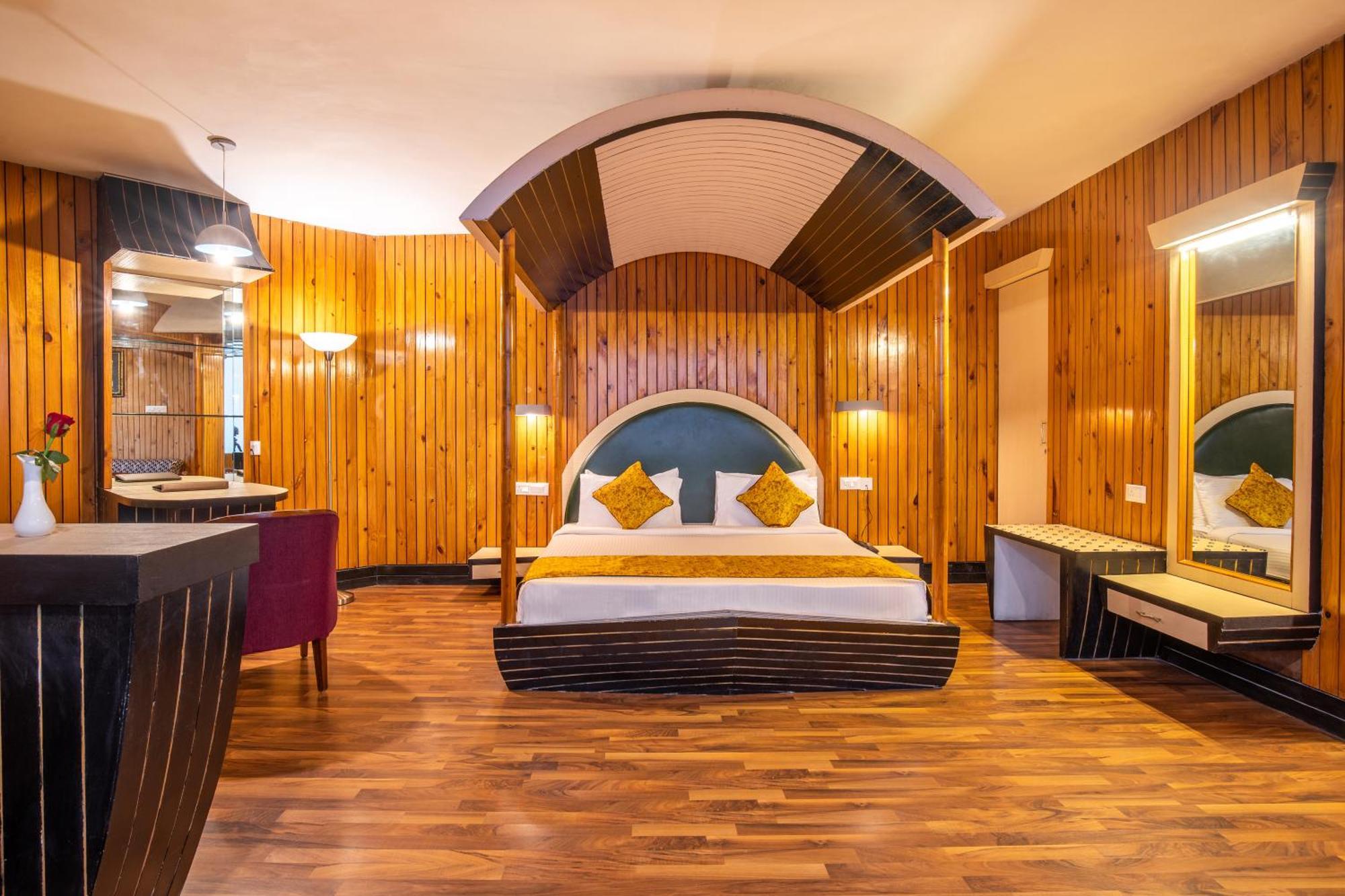 Poppys Pleasant Stay Кодайканал Экстерьер фото